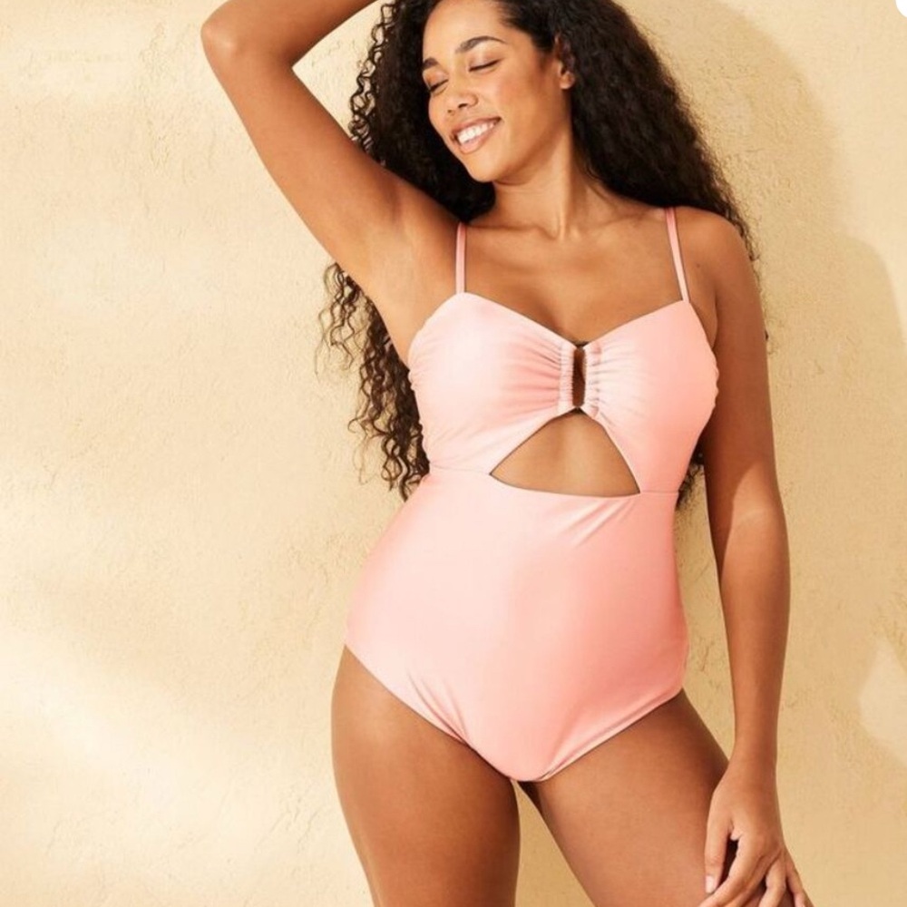Shade & Shore - Women's Cut Out One Piece Swimsuit - Shade & Shore Pink